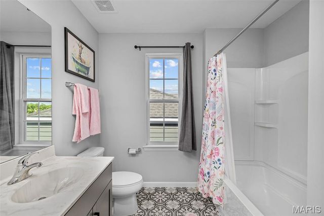 17129 Centaur Station Drive, Wildwood, MO 63040