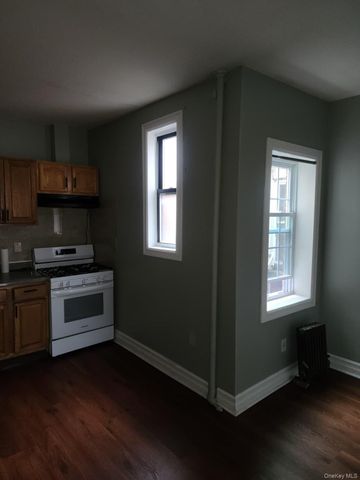 116-43 Sutphin Boulevard, Jamaica, NY 11434