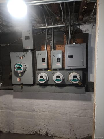 116-43 Sutphin Boulevard, Jamaica, NY 11434