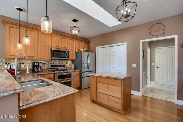 130 Daleyuhski Way, Loudon, TN 37774