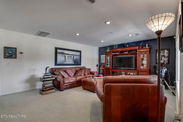 130 Daleyuhski Way, Loudon, TN 37774