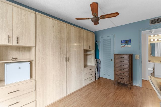 266 Ventnor S, Deerfield Beach, FL 33442