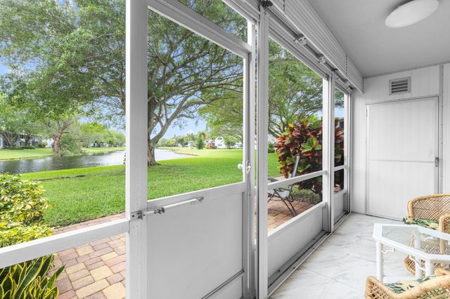 266 Ventnor S, Deerfield Beach, FL 33442