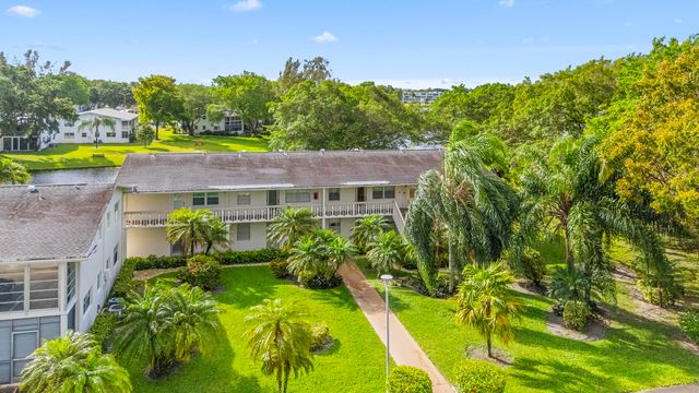 266 Ventnor S, Deerfield Beach, FL 33442