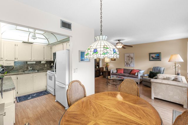 266 Ventnor S, Deerfield Beach, FL 33442