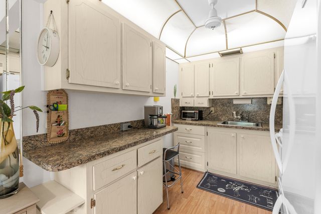 266 Ventnor S, Deerfield Beach, FL 33442