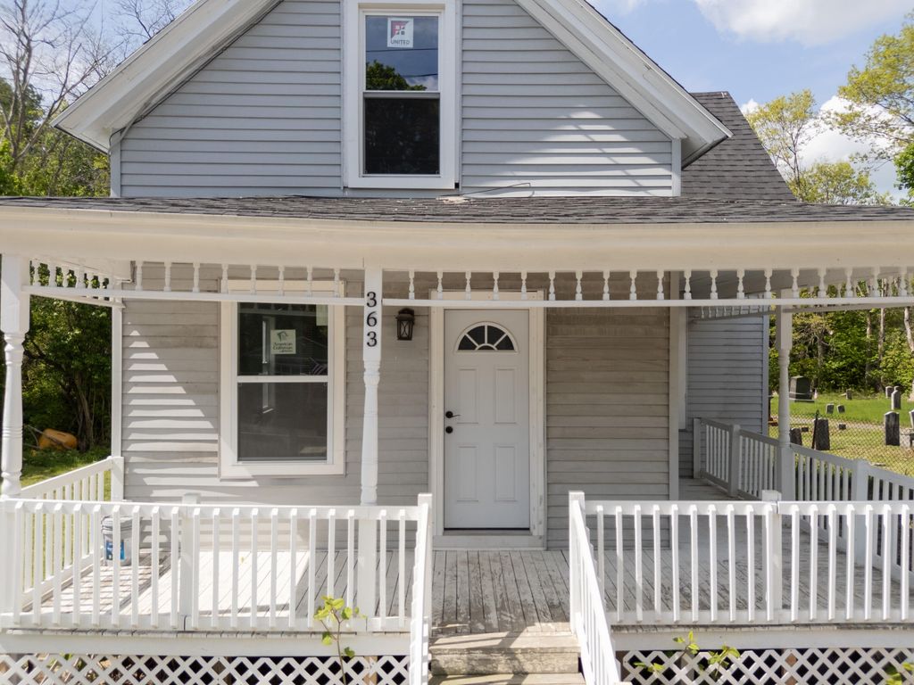 363 Lisbon Street, Lisbon, ME 04250 — photo 2