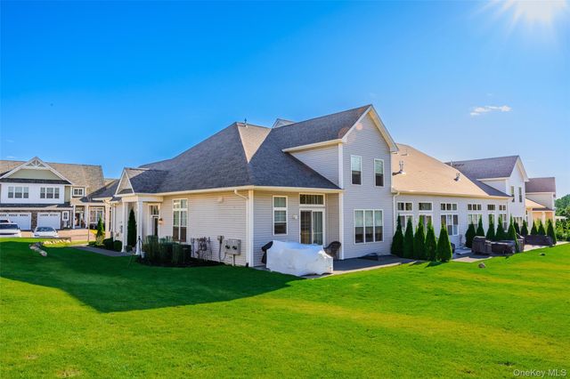 366 Wavell Avenue, Yaphank, NY 11980