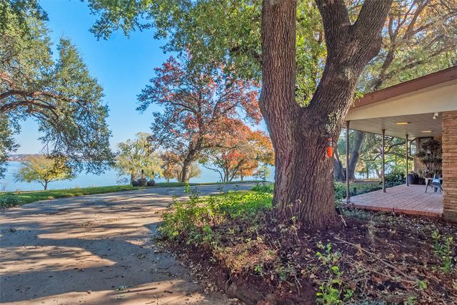 3505 W Lawther Drive, Dallas, TX 75214