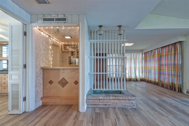 3505 W Lawther Drive, Dallas, TX 75214