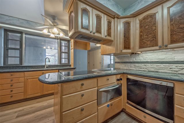 3505 W Lawther Drive, Dallas, TX 75214