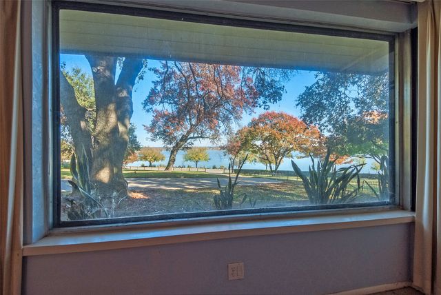 3505 W Lawther Drive, Dallas, TX 75214