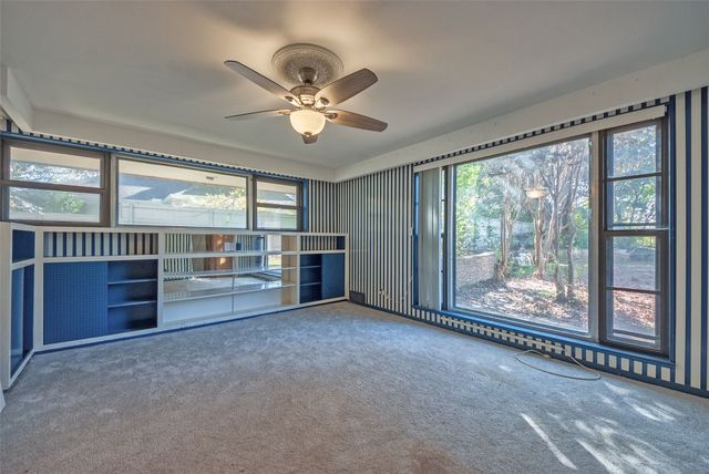 3505 W Lawther Drive, Dallas, TX 75214