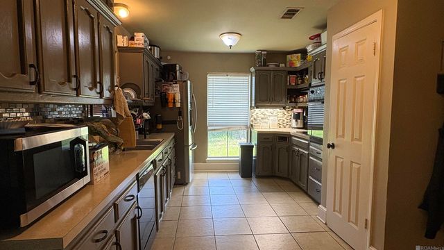 14273 Bourque Rd, Gonzales, LA 70737