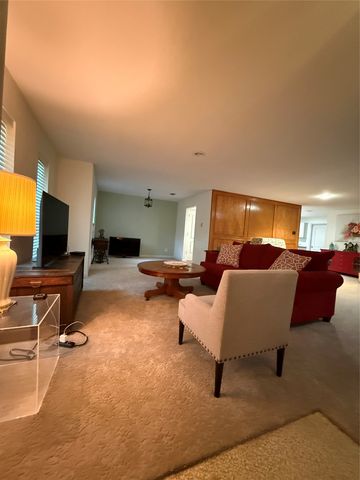 7135 Cosgrove Drive, Dallas, TX 75231