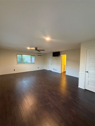 7135 Cosgrove Drive, Dallas, TX 75231