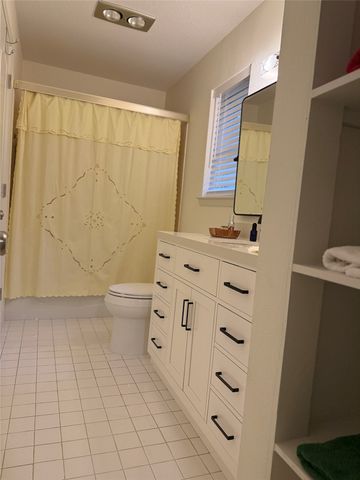 7135 Cosgrove Drive, Dallas, TX 75231