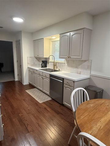 7135 Cosgrove Drive, Dallas, TX 75231