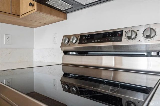 270 11th 1, Upland, CA 91786