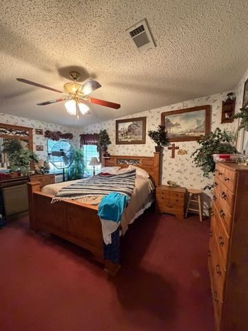 5924 NE 4th Lane, Okeechobee, FL 34974