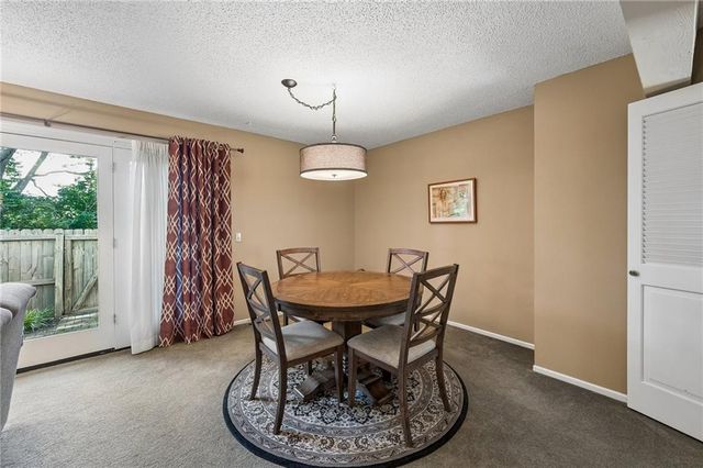 5757 N Anita Avenue, Kansas City, MO 64151