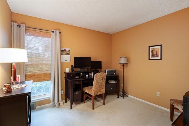 5757 N Anita Avenue, Kansas City, MO 64151