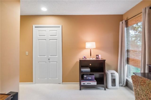 5757 N Anita Avenue, Kansas City, MO 64151