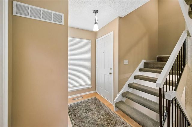 5757 N Anita Avenue, Kansas City, MO 64151