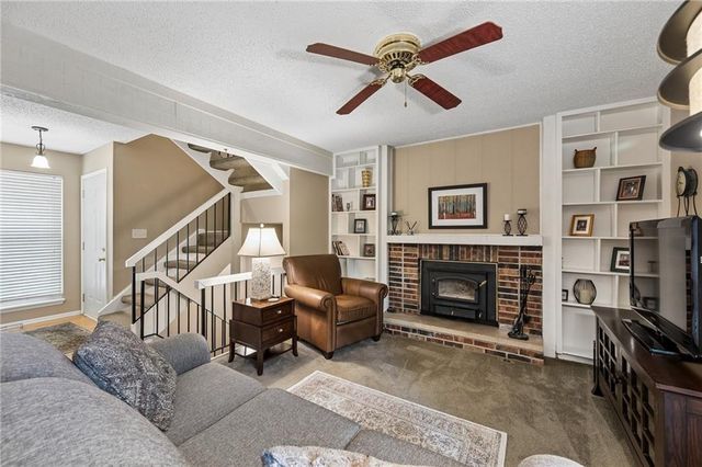 5757 N Anita Avenue, Kansas City, MO 64151