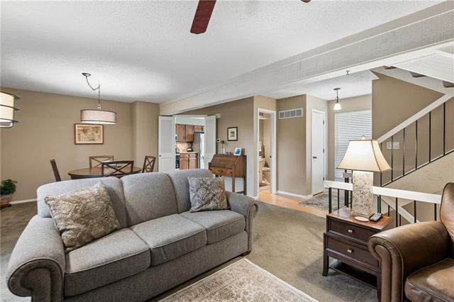 5757 N Anita Avenue, Kansas City, MO 64151