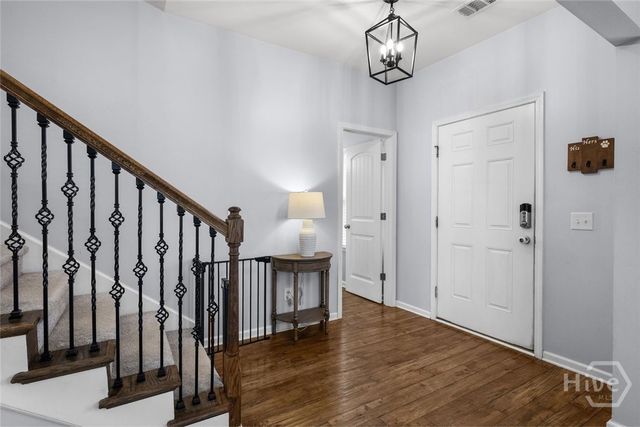 121 Waverly Way, Savannah, GA 31407