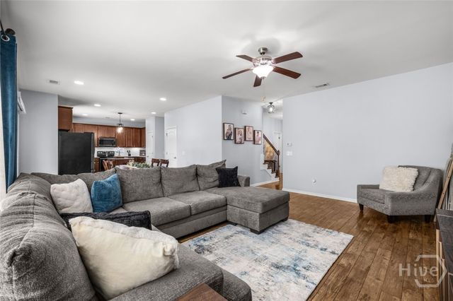 121 Waverly Way, Savannah, GA 31407