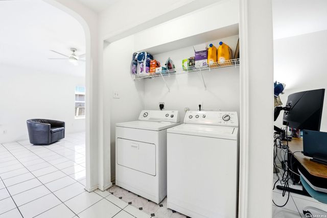 310 Lucky Streak, San Antonio, TX 78227