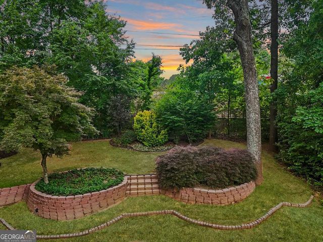 2572 Pembrooke Way, Lawrenceville, GA 30044