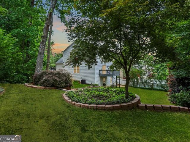 2572 Pembrooke Way, Lawrenceville, GA 30044