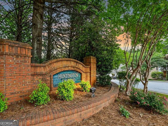 2572 Pembrooke Way, Lawrenceville, GA 30044