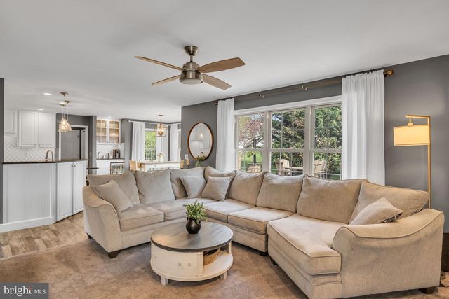 432 FARMHOUSE LN, Palmyra, PA 17078
