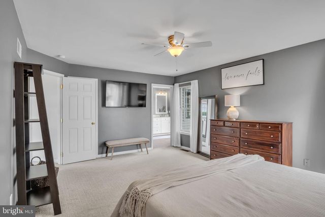 432 FARMHOUSE LN, Palmyra, PA 17078