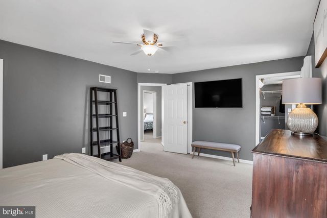 432 FARMHOUSE LN, Palmyra, PA 17078