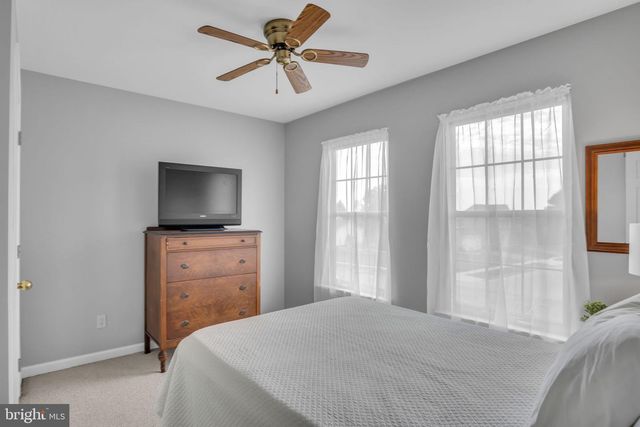 432 FARMHOUSE LN, Palmyra, PA 17078