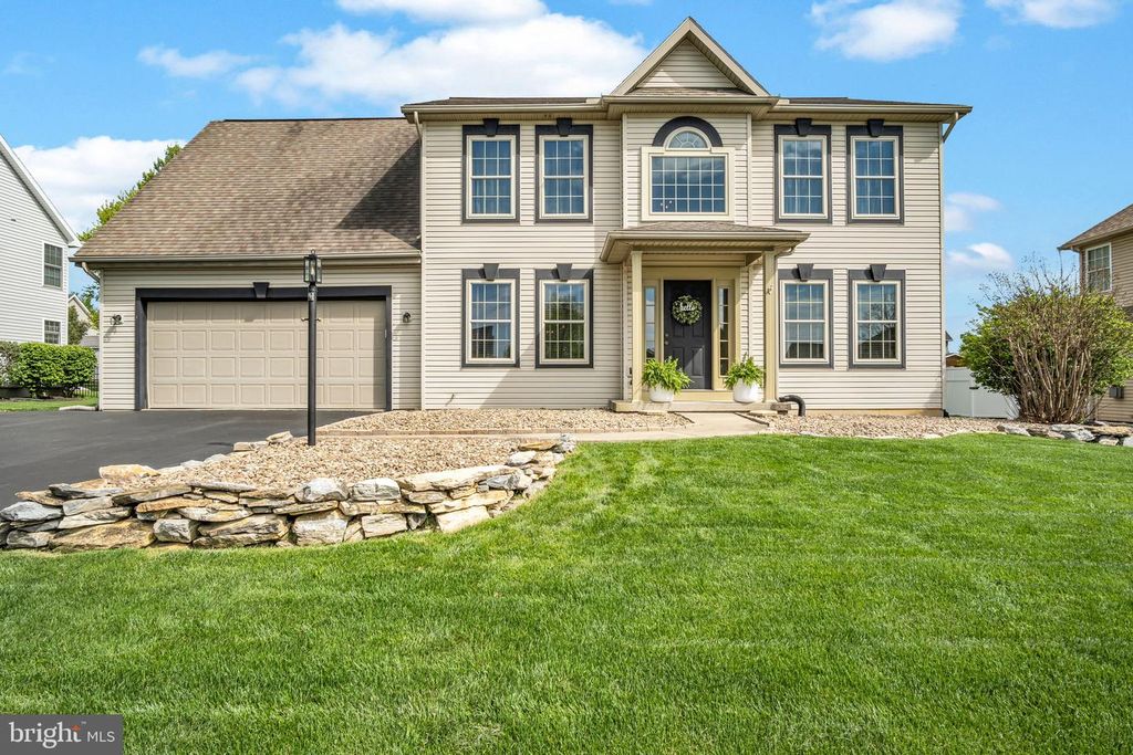 432 FARMHOUSE LN, Palmyra, PA 17078