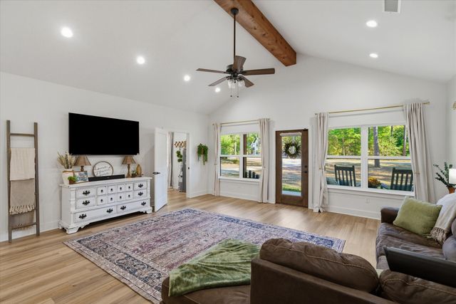 210 Private Road 5808, Grand Saline, TX 75140