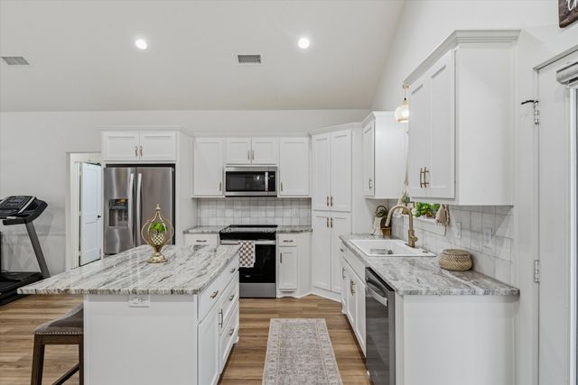 210 Private Road 5808, Grand Saline, TX 75140