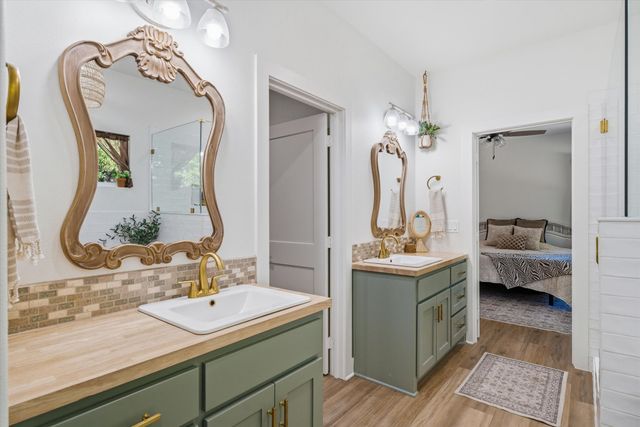 210 Private Road 5808, Grand Saline, TX 75140