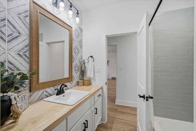 210 Private Road 5808, Grand Saline, TX 75140