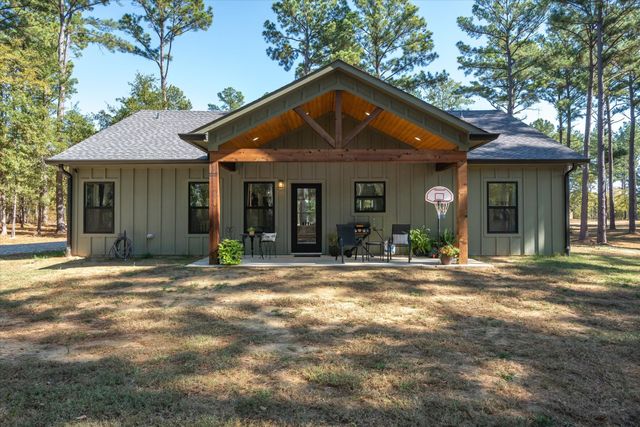 210 Private Road 5808, Grand Saline, TX 75140