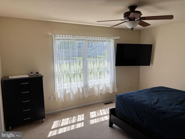 3929 TRAYER LN, Mechanicsburg, PA 17050