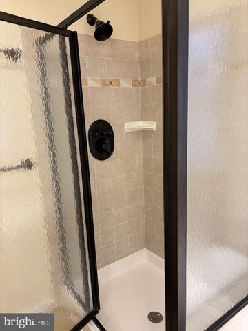 3929 TRAYER LN, Mechanicsburg, PA 17050