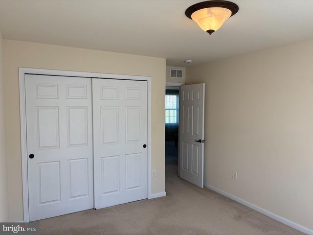 3929 TRAYER LN, Mechanicsburg, PA 17050