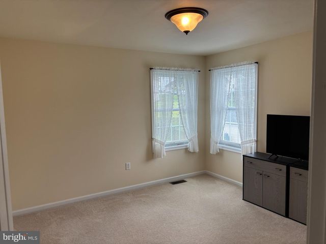 3929 TRAYER LN, Mechanicsburg, PA 17050